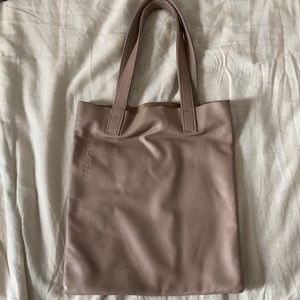 THE CASE taupe leather tote